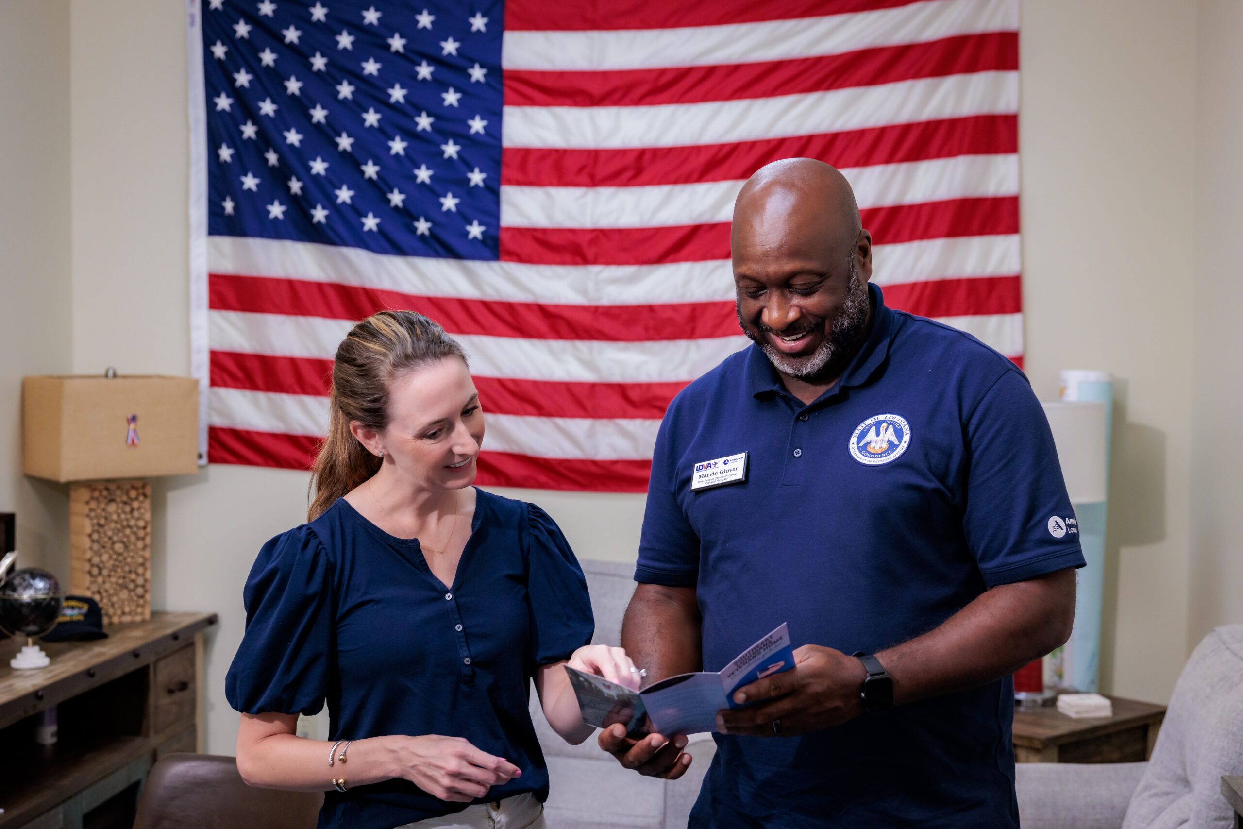 Veteran looking over lavetcorps resources